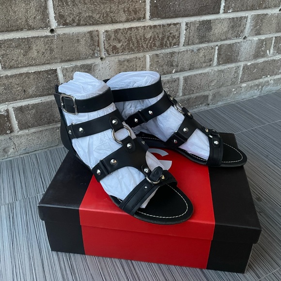 G by Guess's Black Payge 2 Black Sandals - Picture 3 of 9